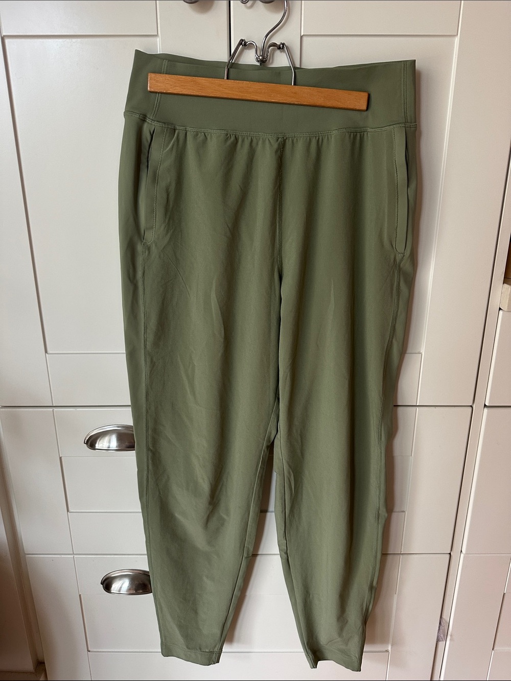 Athleta Sage Green Green Run With It Pants